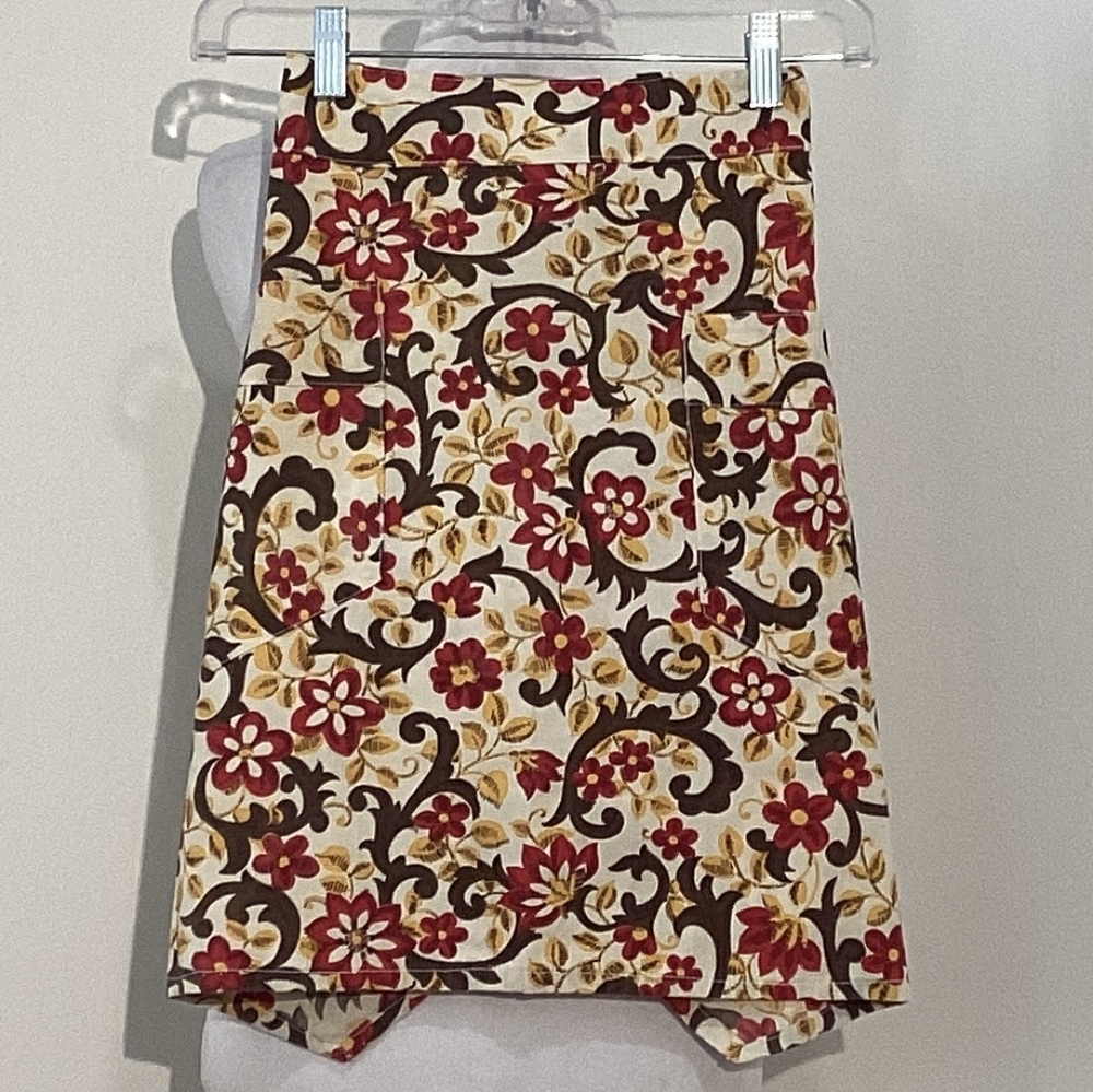Vintage Apron Hand Crafted with Two Large Pockets